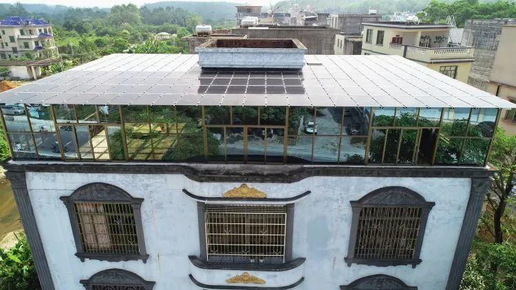 還在裝傳統(tǒng)陽(yáng)光房？太傻了！如今大家都裝這個(gè)，美觀、環(huán)保還能賺錢！